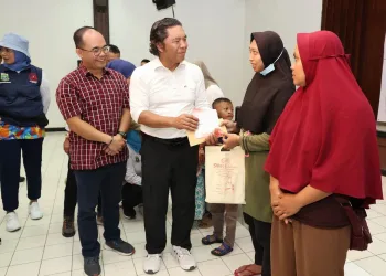 Salurkan Bantuan Sosial ke Masyarakat Kota Cilegon