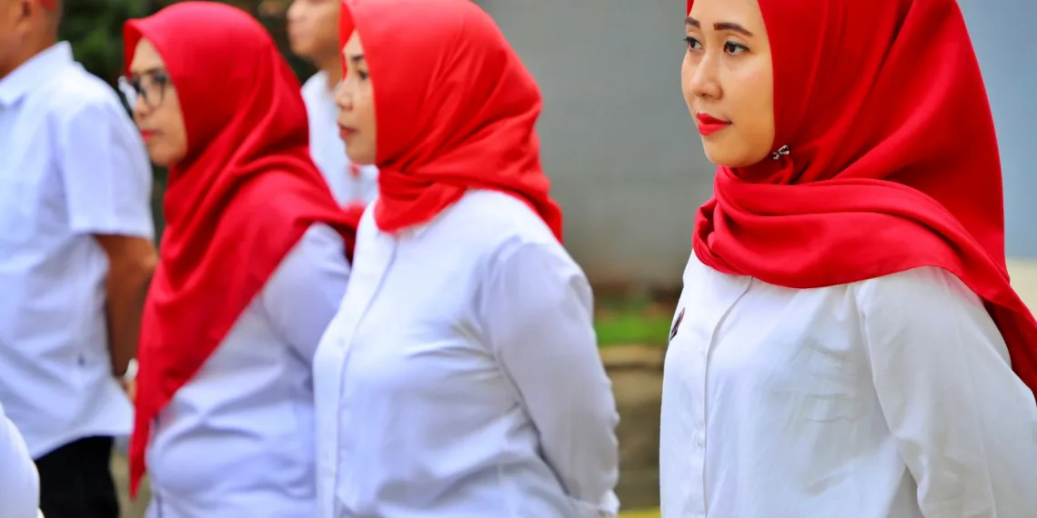 7 layanan prioritas diharapkan dapat diselesaikan, 7 layanan prioritas diharapkan dapat diselesaikan jika masih ada berkas yang masih berjalan, begitu pula PTSL tahun 2023 mudah - mudahan dapat segera terselesaikan 100 persen