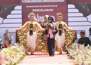 Gelar UMKM Wastra Banten, Gelorakan Bangga Buatan Indonesia