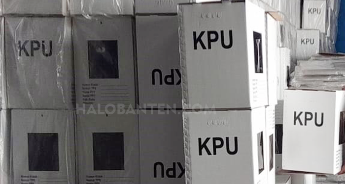 Puluhan Kotak Suara Rusak Pemilu 2024 di Kabupaten Tangerang Rusak