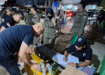 Jelang Tahun Baru, Satpol PP Tangerang Selatan Sita 692 Botol dan 47 Kaleng Miras