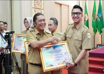 Pemkab Pandeglang Raih Penghargaan Pengelola Keuangan dan Aset Daerah Kategori “Baik” Dari Pemprov Banten