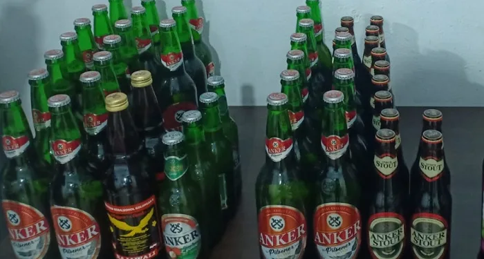 Polsek Pakuhaji Amankan 5 Pria dan 3 Wanita TKC Penjaja Miras