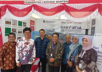 Puncak Peringatan HAKORDIA 2023, Pj Gubernur Banten Tinjau Stand Pelayanan Publik