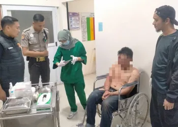 Pelaku Curanmor di Teluknaga Tangerang Dikejar Warga dan Polisi, Tertangkap Usai Motornya Ditabrak