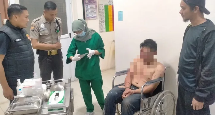 Pelaku Curanmor di Teluknaga Tangerang Dikejar Warga dan Polisi, Tertangkap Usai Motornya Ditabrak