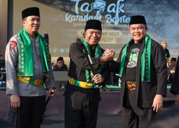 Pj Gubernur Banten Al Muktabar Ajak Paguron Silat dan Jawara Jaga Stabilitas Daerah