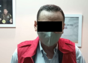 Tigaraksa, HALOBANTEN.COM - Salah satu oknum manajer Bank Banten berinisial RW, ditetapkan sebagai tersangka dan ditahan oleh penyidik Kejaksaan Negeri (Kejari) Kabupaten Tangerang.