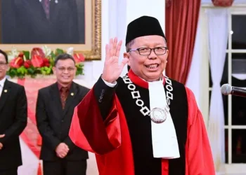 Sah! Asrul Sani Jabat Hakim MK