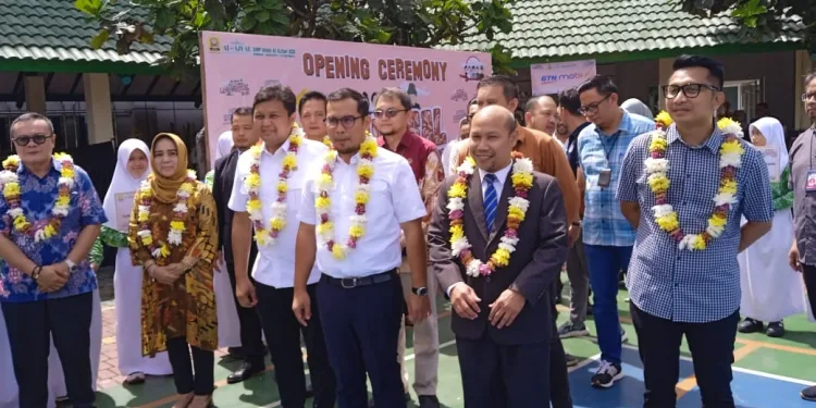 Suksesnya Pembukaan Universal 2023-2024: SMP Islam Al-Azhar BSD Gelorakan 'History Of Indonesia'