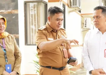 Pj Bupati Tangerang Keliling Monitor Kantor Camat, Cek Pelayanan Usai libur Tahun Baru