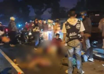 BREAKING NEWS: Sejumlah Pemotor Terlibat Tabrakan di Jalan Raya Puspiptek Setu Tangerang Selatan
