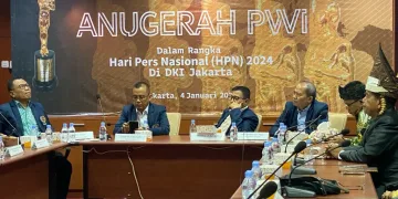 Lima Bupati, Satu Wali Kota, dan Madrasah Aliyah Negeri 1 Kota Semarang Raih Anugerah PWI 2024