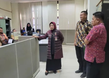 Keliling Kantor Setda, Pj Sekda Provinsi Banten Virgojanti Pesan Tingkatkan Disiplin Pegawai