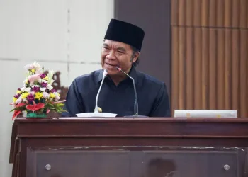 Pj Gubernur Banten Al Muktabar Hadiri Paripurna PAW Anggota DPRD Provinsi Banten