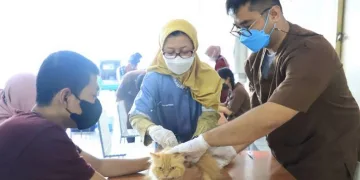 Pemkot Tangerang Cegah Rabies Dengan Gratiskan Vaksinasi Hewan Peliharaan
