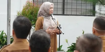 Bupati Irna Akan Terus Perjuangkan Nasib Honorer