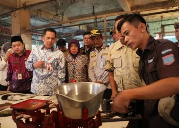 Beras Murah Mengalir di Pasar Curug Tangerang