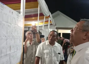 Wali Kota Tangerang Selatan Cek Kesiapan TPS di Serpong Utara