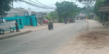 Kena Bacok di Kepala, Korban Begal Motor di Keranggan Tangerang Selatan Dilarikan ke Rumah Sakit