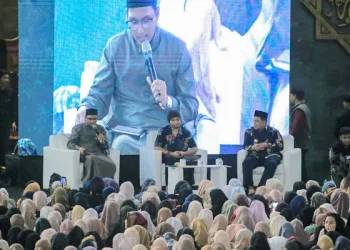 Ribuan Generasi Muda Hadiri Tabligh Akbar di Masjid Al Azhom Kota Tangerang