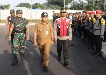 Ribuan Petugas Amankan TPS di Tangerang, Siap Kawal Demokrasi 2024!