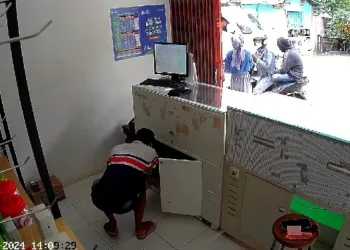 Komplotan Maling Bermodus Teman Lumpuh Gasak Counter HP di Pondok Aren