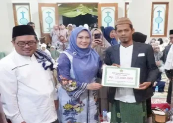 Safari Ramadhan, Bupati Irna Gelontorkan Bantuan Program Pembangunan Rp 11 Miliar