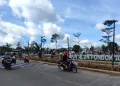 Petugas Tindak Pungli di Parkir Alun-Alun Pondok Aren