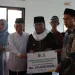 Awali Safari Ramadan, Pj Gubernur Banten Al Muktabar Bagikan Bantuan