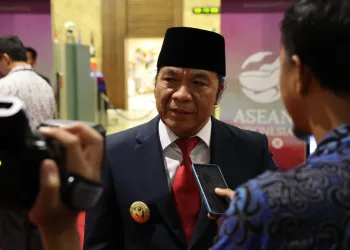 Pj Gubernur Banten Al Muktabar Keluarkan Surat Edaran THR Keagamaan Tahun 2024