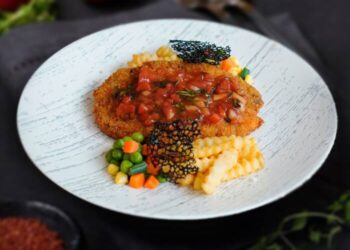 Hotel Santika Premiere Bintaro Sajikan Hidangan Istimewa ‘Wiener Schnitzel’ dan ‘Ikan Kuah Asam’ untuk Idul Fitri