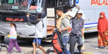 Lonjakan Penumpang di Terminal Poris Plawad Kota Tangerang Mulai Terjadi