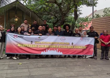 Manajemen PT Indah Kiat, RS Eka Hospital dan PWI Tangsel Buka Puasa Bersama