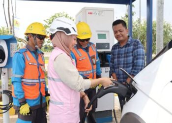 Dari Lampung, Srikandi PLN Turut Sukseskan Pasokan Listrik Andal Selama Lebaran 2024