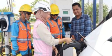 Dari Lampung, Srikandi PLN Turut Sukseskan Pasokan Listrik Andal Selama Lebaran 2024