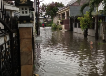 Hujan Deras di Tangsel Sebabkan Banjir di 8 Wilayah, 200 KK Terdampak
