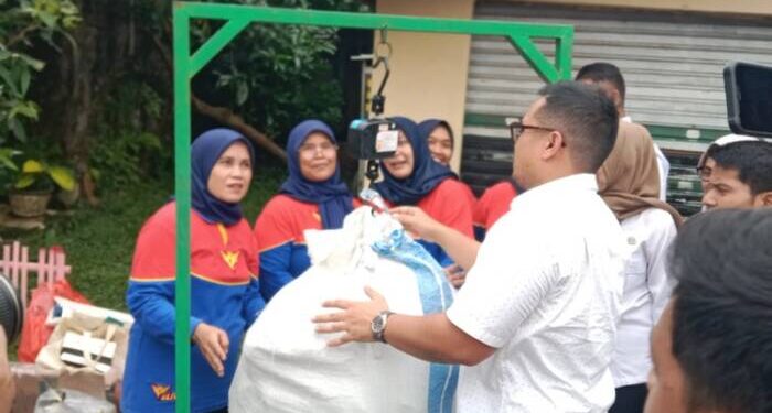 DLH Tangsel Gelar Penimbangan Sampah di Buaran Serpong