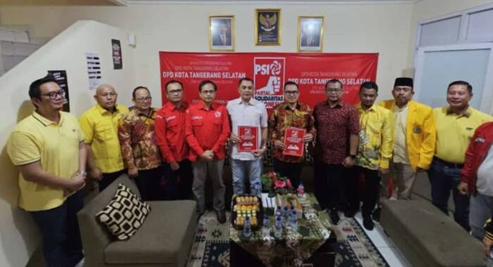 Benyamin-Pilar Kembalikan Formulir Pendaftaran Bakal Calon Kepala Daerah ke PSI Tangsel