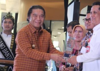 Kabupaten Tangerang Raih Digiwara Award 2024 atas Kemajuan Implementasi Transaksi Nontunai