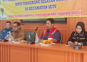 Pilar Saga Ichsan Beri Pembinaan dan BPJS Ketenagakerjaan kepada Relawan Damkar Tangsel