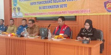 Pilar Saga Ichsan Beri Pembinaan dan BPJS Ketenagakerjaan kepada Relawan Damkar Tangsel