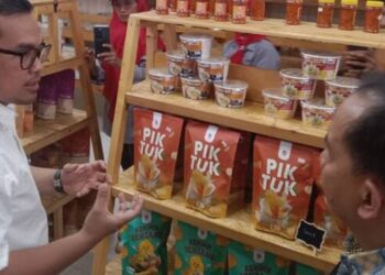 PT Indah Kiat Fasilitasi Grand Opening Gerai UMKM Bina Indah Lestari Serpong Utara, Tawarkan Beragam Produk Lokal