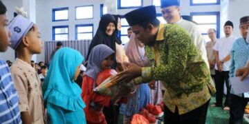 Sambut Idul Adha 1445 H, Pj Wali Kota Tangerang Santuni Yatim Piatu dan Dhuafa