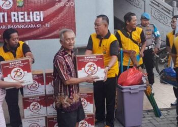 Sambut Hari Bhayangkara ke 78 Polres Metro Tangerang Kota Gelar Bakti Sosial dan Religi