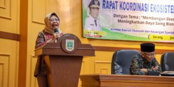 Plh Sekda Virgojanti Membuka Rapat Koordinasi Ekosistem Pusat Industri Halal Provinsi Banten