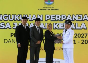 Kukuhkan Perpanjangan Jabatan Kades, Bupati Serang Ingatkan Soal Keuangan