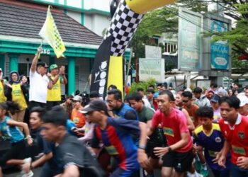 Ribuan Peserta Semarakkan Road to Tangsel Marathon di Ciputat Timur