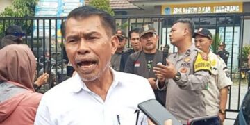 Warga Solear Demo SMKN 9 Kabupaten Tangerang, Kecewa Anaknya Tak Lolos PPDB