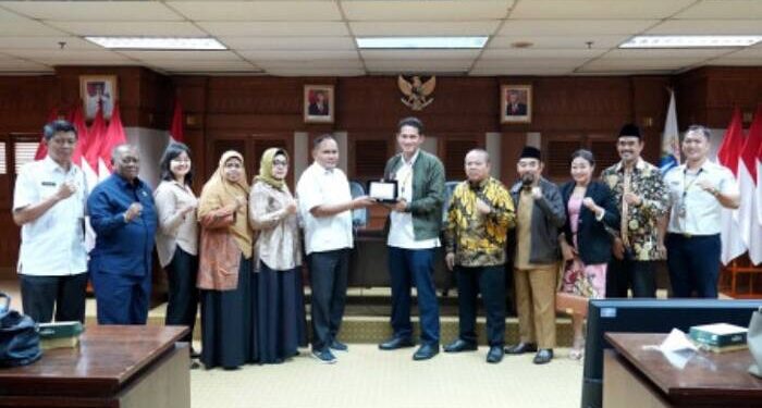 CREATOR: gd-jpeg v1.0 (using IJG JPEG v80), quality = 90?